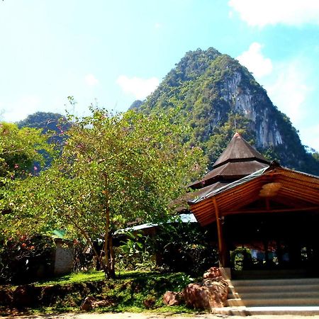 The Cliff & River Jungle Resort Phanom Buitenkant foto