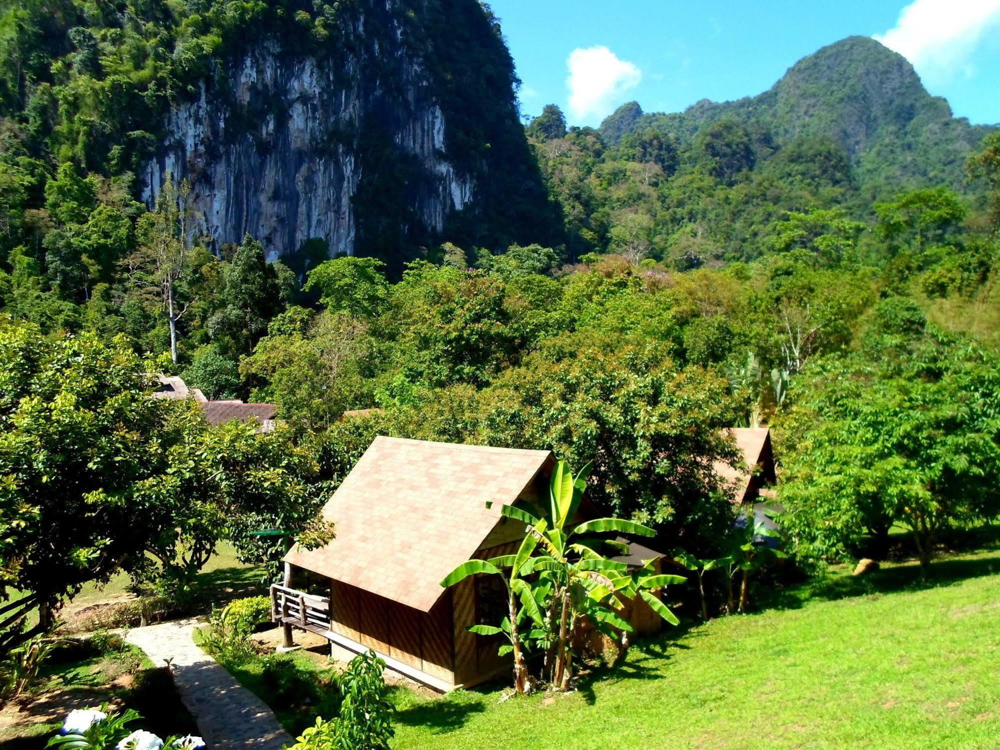 The Cliff & River Jungle Resort Phanom Buitenkant foto
