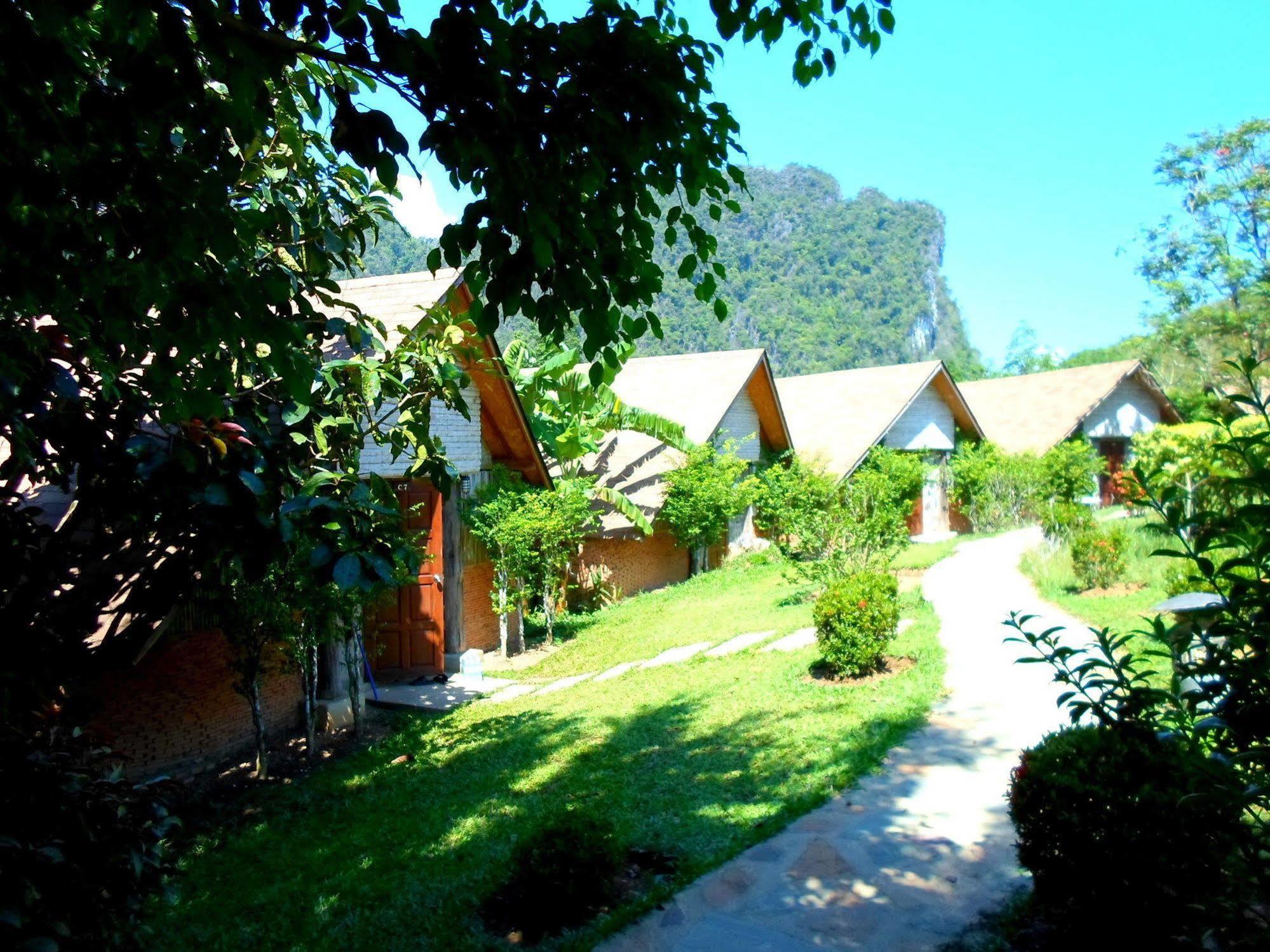 The Cliff & River Jungle Resort Phanom Buitenkant foto