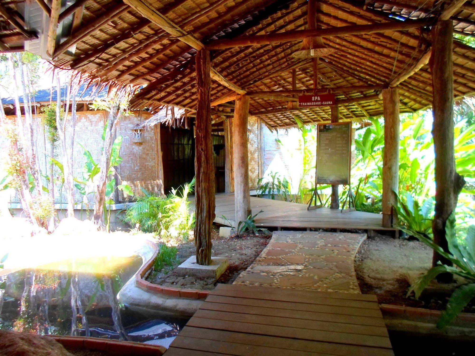 The Cliff & River Jungle Resort Phanom Buitenkant foto